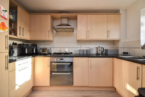 2 bedroom flat for sale, Snowdrop Rise, St. Leonards-On-Sea