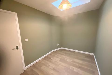 undefined, Queen Street, Scarborough, YO11