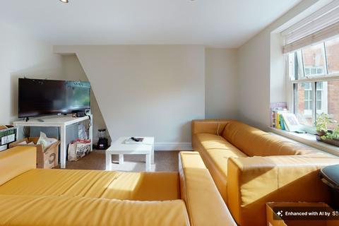4 bedroom apartment to rent, Derby Road, Lenton