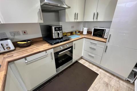 2 bedroom terraced house for sale, Greenwich Park, Kingswood, Hull