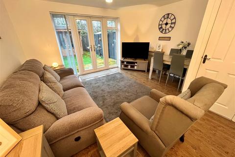 2 bedroom terraced house for sale, Greenwich Park, Kingswood, Hull