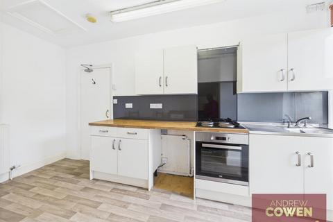 2 bedroom flat for sale, Westbourne Road, Scarborough YO11