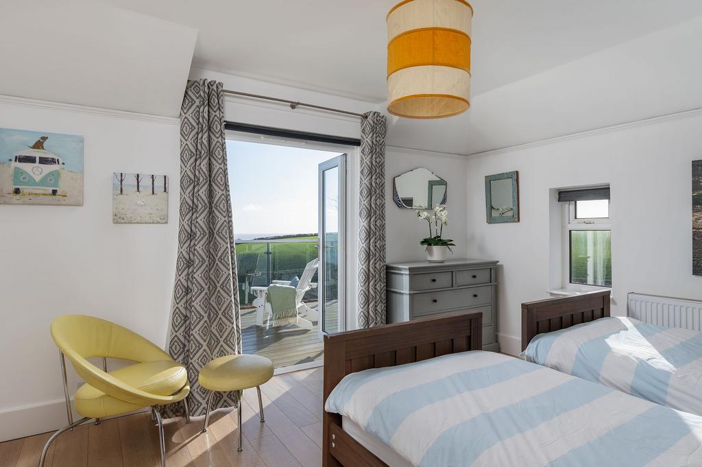 Bedroom 2 Seaway House, Strete, Dartmouth