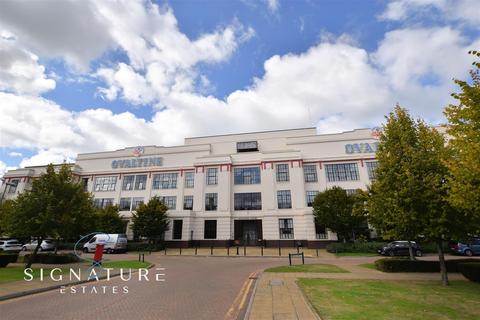 undefined, Ovaltine Drive, Kings Langley