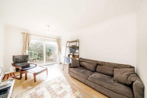1 bedroom flat for sale, Nantes Close, London SW18
