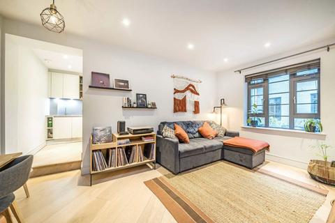 undefined, Market Place, Brentford TW8
