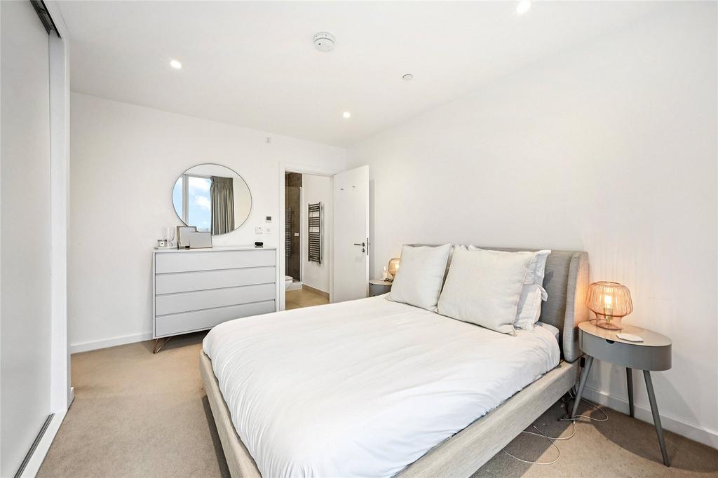 Principal bedroom