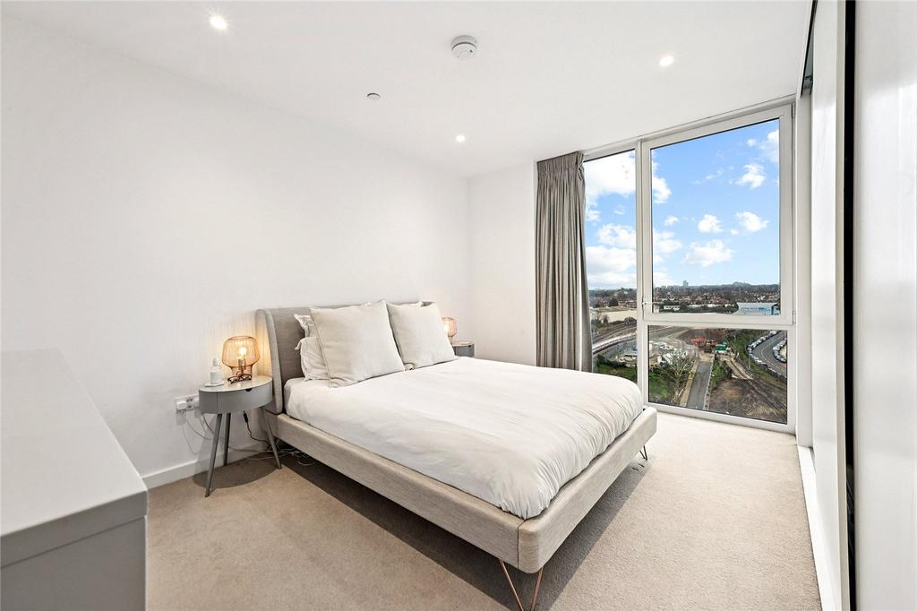 Principal bedroom