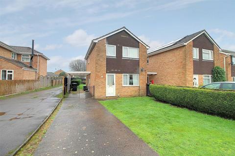 3 bedroom detached house for sale, Oak Way, Huntley, Gloucester