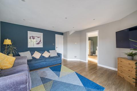 undefined, Coopers Rise, Surrey GU7
