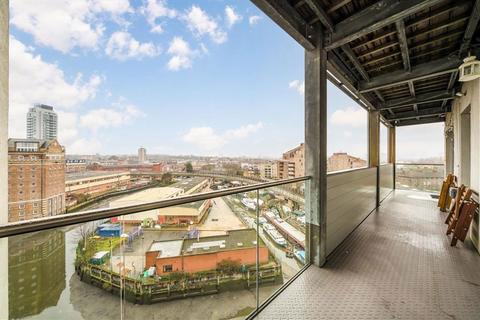 2 bedroom flat for sale, Merryweather Place, London SE10