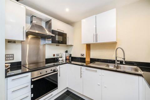 2 bedroom flat for sale, Merryweather Place, London SE10