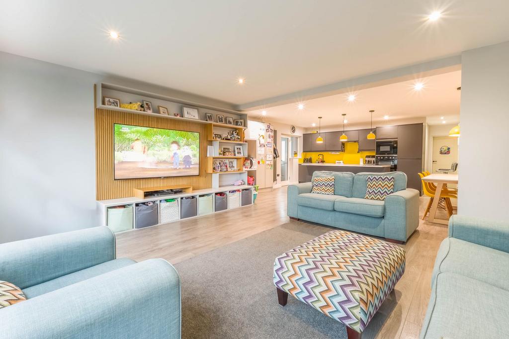 Kitchen / living area