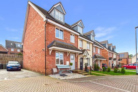 FORESTERS DRIVE, LIPHOOK, GU30