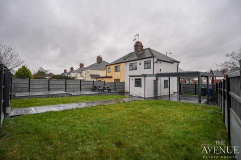3 bedroom semi-detached house for sale, Dimsdale Parade West, Newcastle, Staffordshire, ST5 8DZ