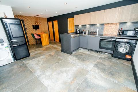 3 bedroom apartment for sale, Grasmere Way, Linslade, Leighton Buzzard