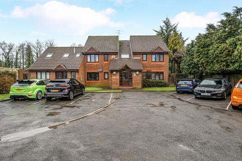 undefined, Manor Green, Surrey GU8