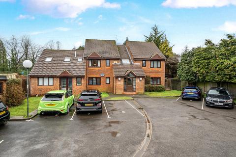 1 bedroom flat for sale, Manor Green, Surrey GU8