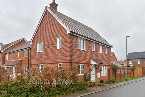 3 bedroom detached house for sale, Emerald Road, Crawley RH10