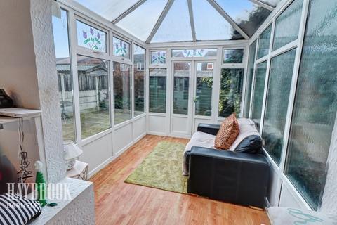 undefined, Doles Crescent, Royston