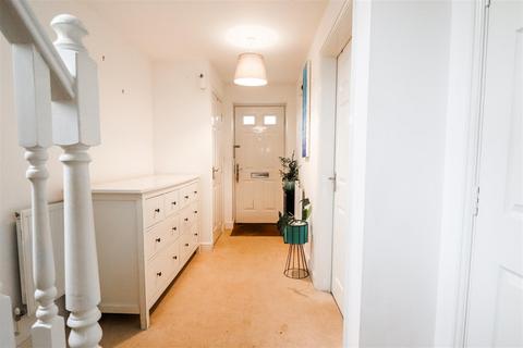 4 bedroom end of terrace house for sale, Elmhurst Way, Carterton OX18