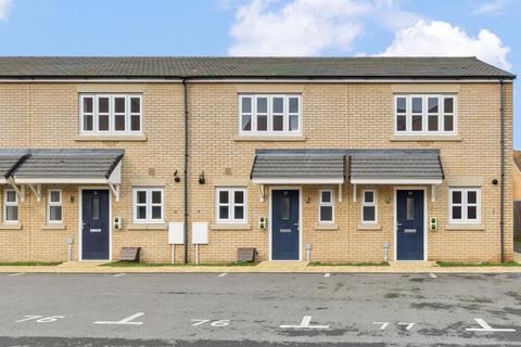 2 bedroom terraced house for sale, Greenhouse Close, Buckingham Fields NN4