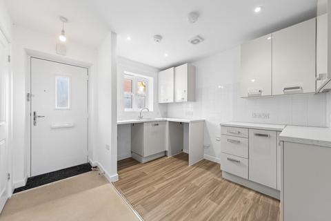 2 bedroom terraced house for sale, Greenhouse Close, Buckingham Fields NN4