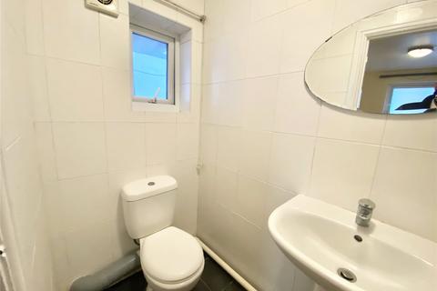 undefined, High Street, Sutton, Surrey, SM1