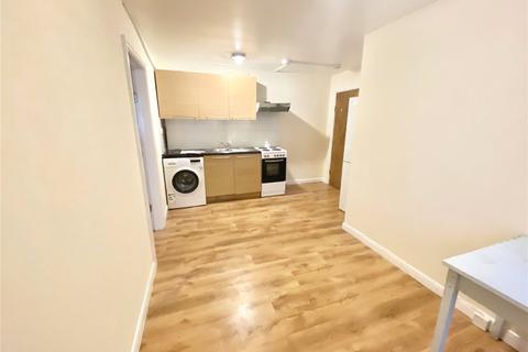 undefined, High Street, Sutton, Surrey, SM1