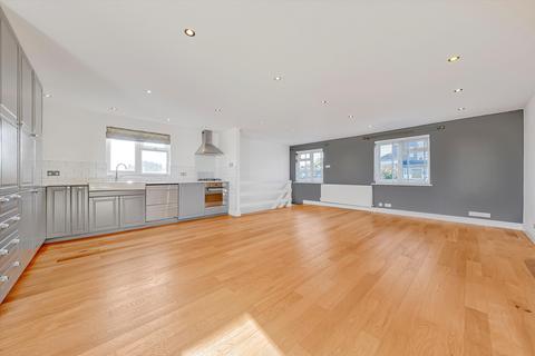 3 bedroom flat to rent, Queens Crescent, Chalk Farm, London, NW5