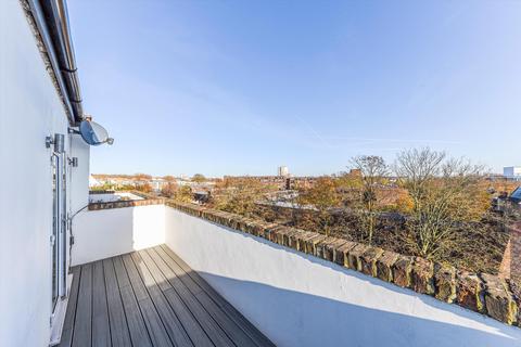 3 bedroom flat to rent, Queens Crescent, Chalk Farm, London, NW5