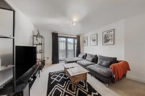 undefined, Harry Close, Croydon, CR0