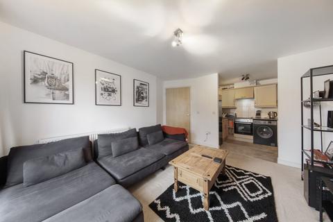 undefined, Harry Close, Croydon, CR0