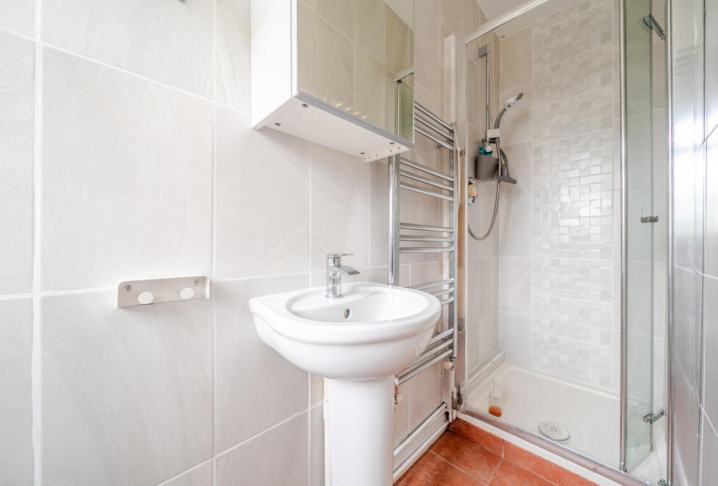 1405812-10-698b64...