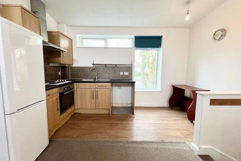 2 bedroom townhouse to rent, Woods Lane, Derby DE22