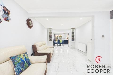 3 bedroom terraced house for sale, Carlyon Avenue, Harrow, HA2