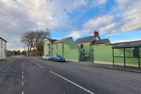 undefined, Commercial Row, Pembroke Dock, Pembrokeshire