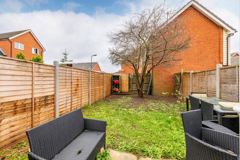3 bedroom terraced house for sale, Langtree Avenue, Cippenham Green, Slough, SL1