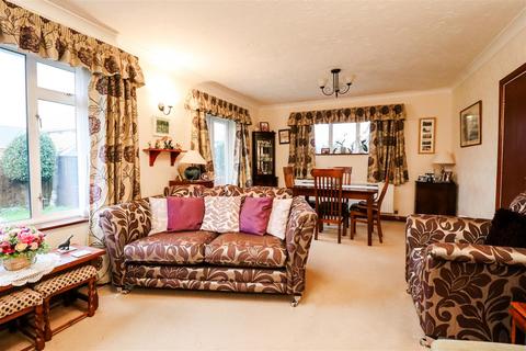 3 bedroom semi-detached house for sale, Fyfield Close, Wantage OX12