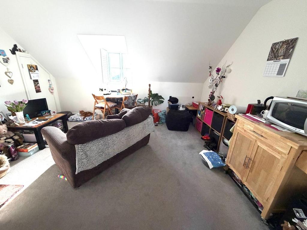 Bedroom One..JPG