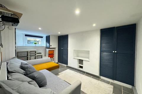 undefined, Limley Grove, Chorlton