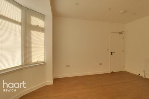 1 bedroom semi-detached house to rent, Ashcroft Road, IPSWICH