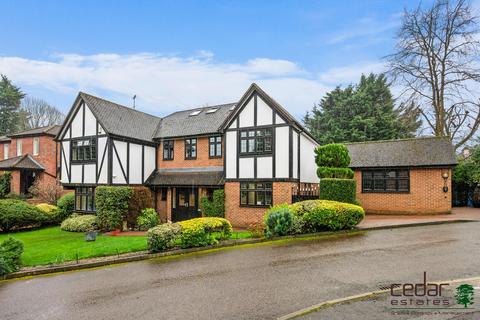 6 bedroom detached house for sale, Highfields, Radlett WD7