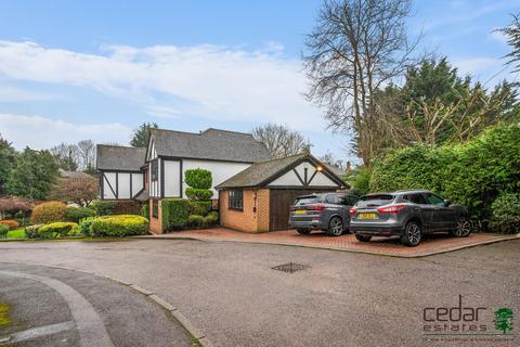 6 bedroom detached house for sale, Highfields, Radlett WD7