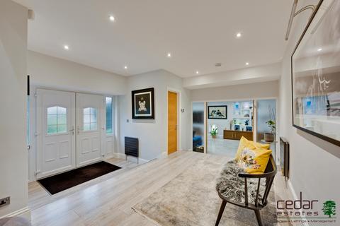 6 bedroom detached house for sale, Highfields, Radlett WD7