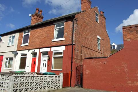 3 bedroom terraced house to rent, Lindley Terrace, Nottingham NG7