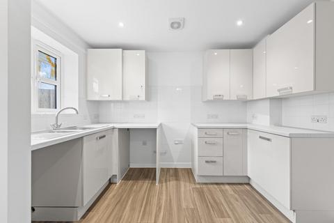 2 bedroom end of terrace house for sale, Greenhouse Close, Buckingham Fields NN4