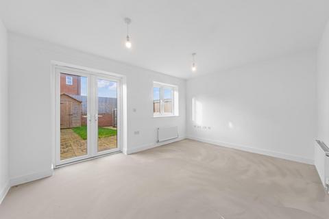 2 bedroom terraced house for sale, Greenhouse Close, Buckingham Fields NN4