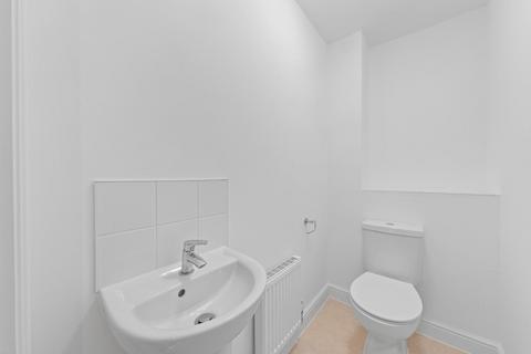 2 bedroom terraced house for sale, Greenhouse Close, Buckingham Fields NN4