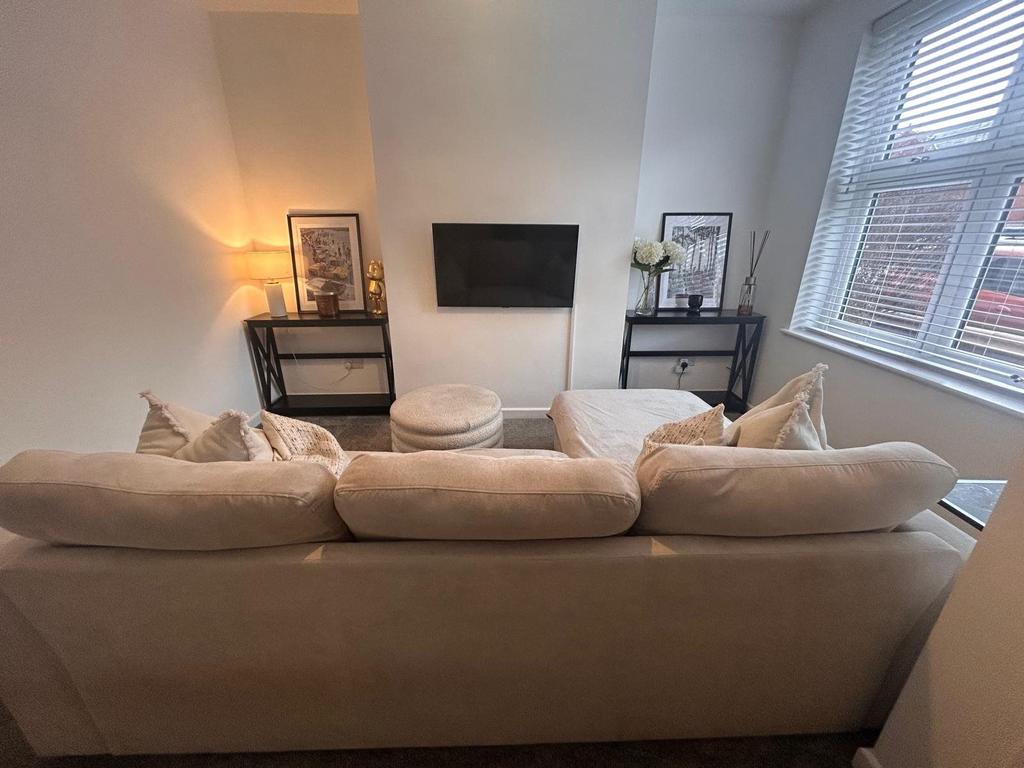 Lounge b